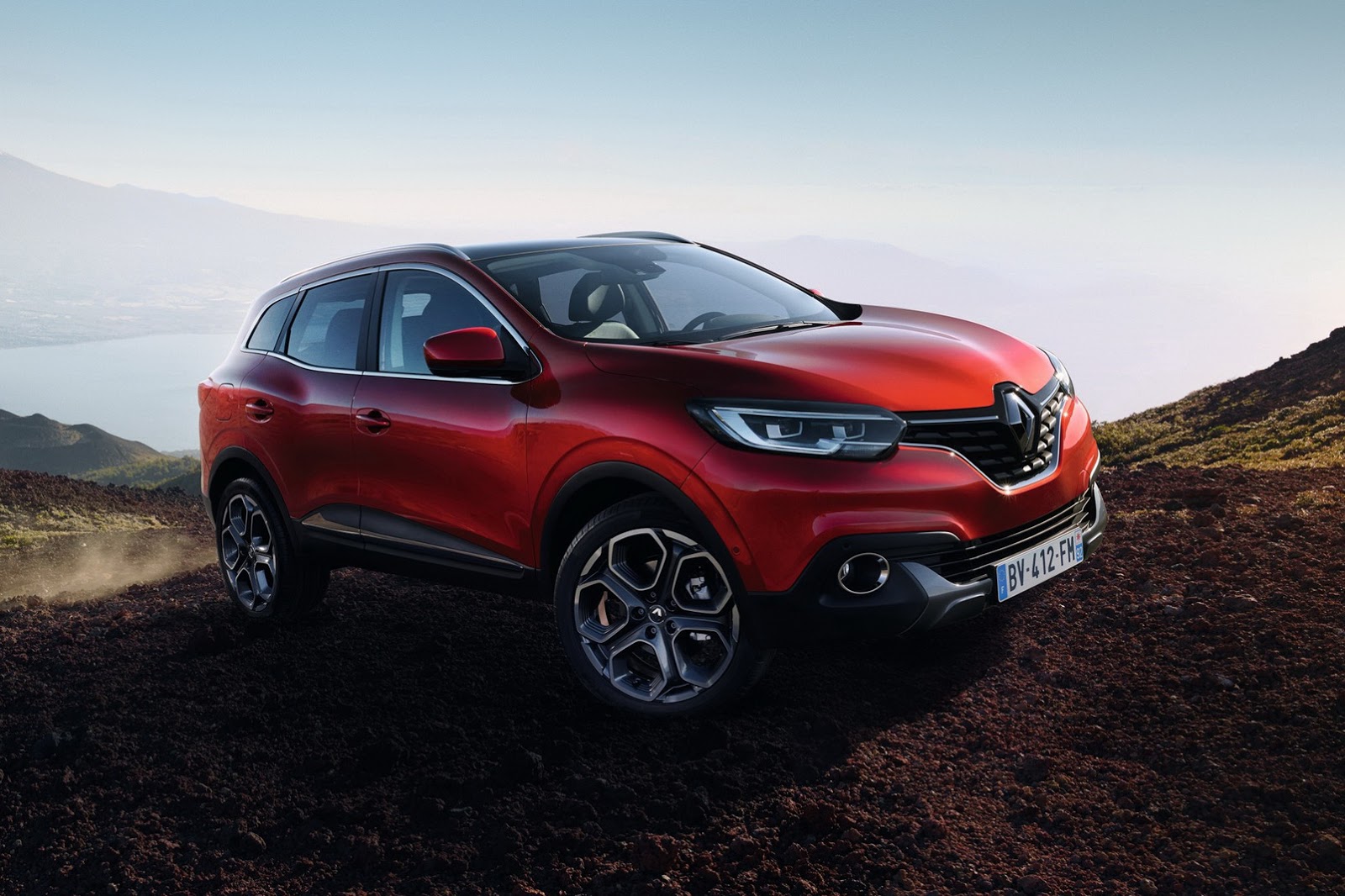 Renault-Kadjar-CUV-38