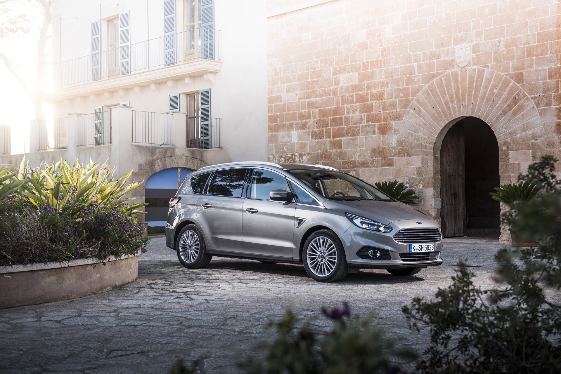 Ford C-Max & S-Max, Mallorca Photo: James Lipman / jameslipman.com