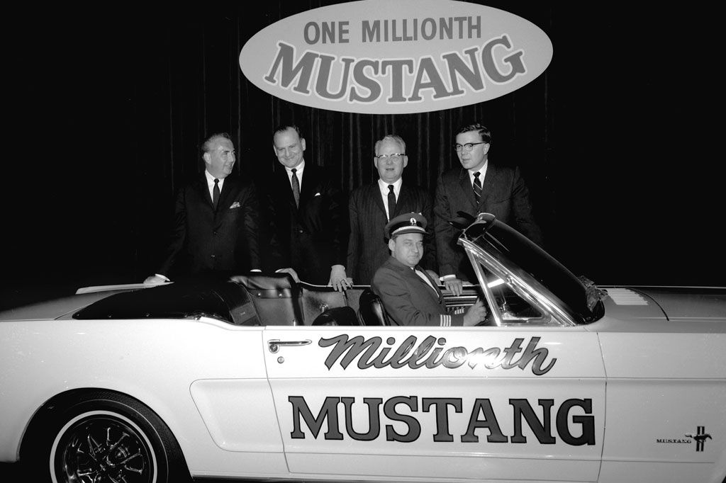 Stanley_Tucker_Mustangs_hero